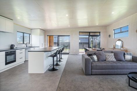 Photo of property in 5 Riria Way, Matarangi, 3592