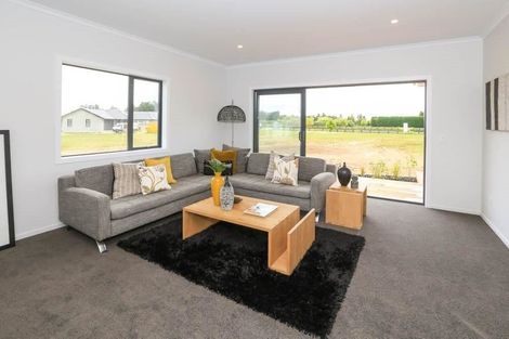 Photo of property in 10 Meadowpark Way, Matangi, Hamilton, 3283