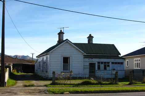 Photo of property in 20 Railway Esplanade, East Gore, Gore, 9710
