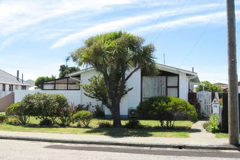 Photo of property in 429 Pine Avenue, South New Brighton, Christchurch, 8062