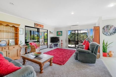 Photo of property in 12 Mariner Drive, Gulf Harbour, Whangaparaoa, 0930