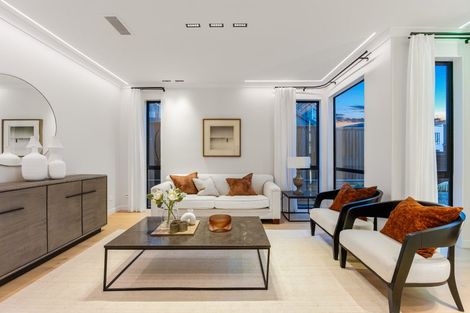 Photo of property in 7 Headsail Drive, Long Bay, Auckland, 0630