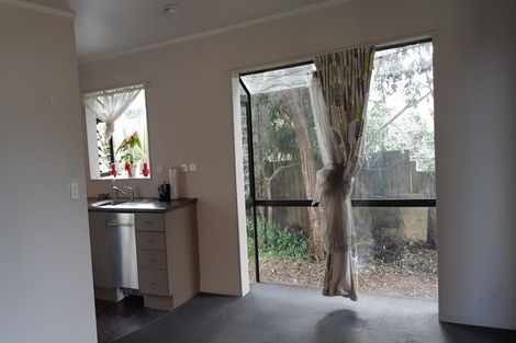 Photo of property in 28 Miriam Corban Heights, Henderson, Auckland, 0612