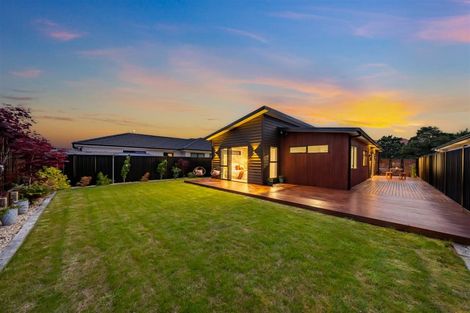Photo of property in 11 Buddle Road, Wallaceville, Upper Hutt, 5018