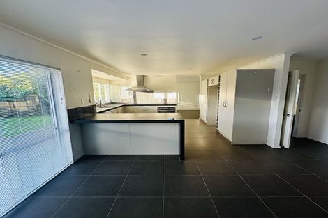 Photo of property in 12 Stanford Street, Albany, Auckland, 0632