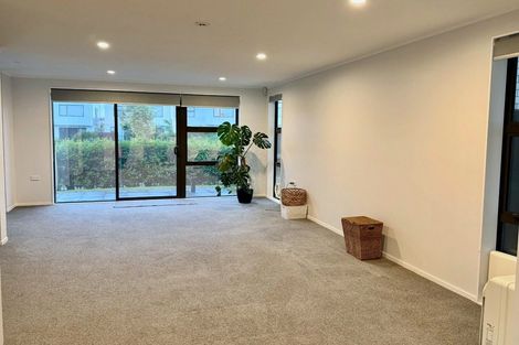 Photo of property in 99 Battalion Drive, Papakura, 2110