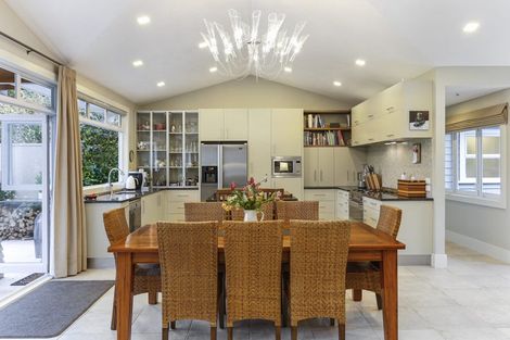 Photo of property in 152k Parker Road, Oratia, Auckland, 0604