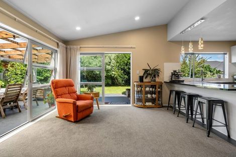 Photo of property in 13 Lilac Close, Cambridge, 3434