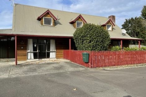 Photo of property in 142 Victoria Avenue, Hokowhitu, Palmerston North, 4410
