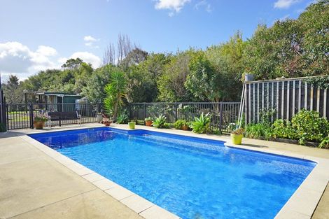 Photo of property in 223 Pine Valley Road, Dairy Flat, Silverdale, 0992