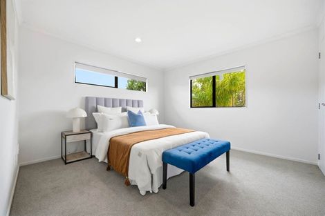Photo of property in 1 William Gamble Drive, Greenhithe, Auckland, 0632