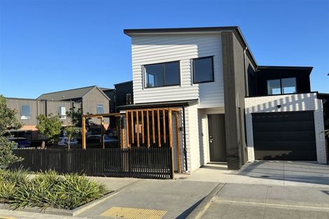 Photo of property in 27 Desalt Drive, Hobsonville, Auckland, 0616