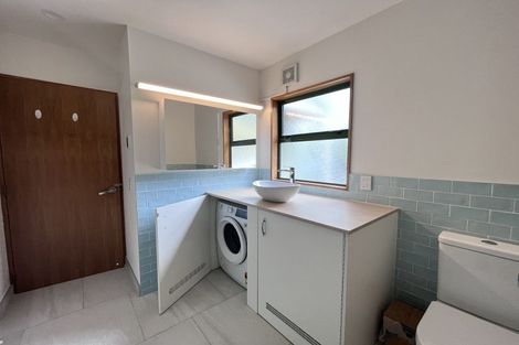 Photo of property in 117a Wynyard Crescent, Fernhill, Queenstown, 9300