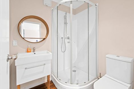 Photo of property in 16 Albert Street, Riverhead, 0820