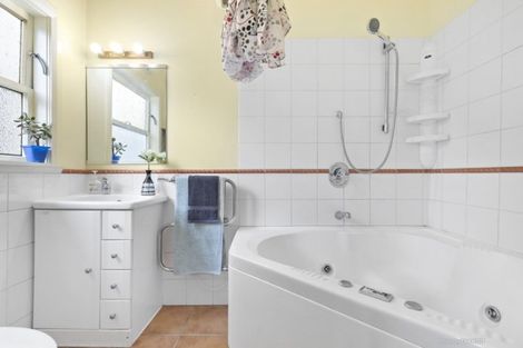 Photo of property in 7 Nevay Road, Miramar, Wellington, 6022