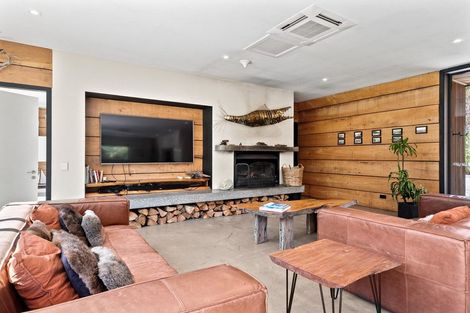 Photo of property in 46 Tui Drive, Mount Creighton, Queenstown, 9371