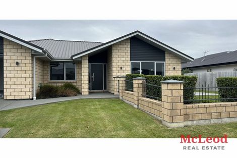 Photo of property in 23 Whiteoak Grove, Tinwald, Ashburton, 7700