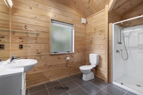 Photo of property in 49 Kakariki Way, Whitemans Valley, Upper Hutt, 5371