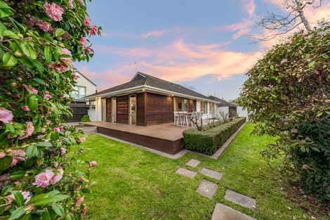 Photo of property in 2/282 Papanui Road, Merivale, Christchurch, 8052