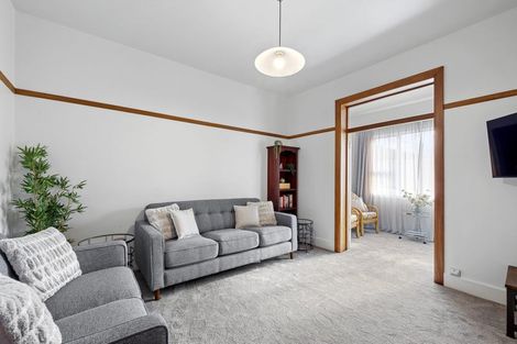 Photo of property in Devonport Apartments, 22/127 Saint Aubyn Street, New Plymouth, 4310