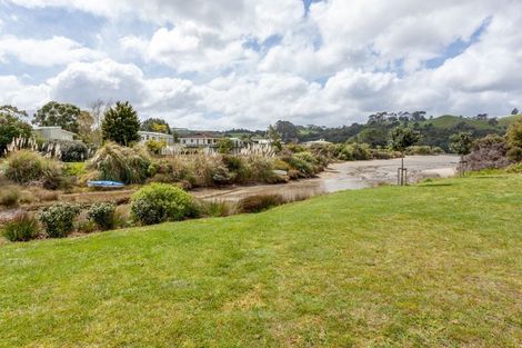 Photo of property in 23 Admiral Drive, Cooks Beach, Whitianga, 3591