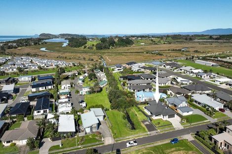 Photo of property in 21 Surfers Avenue, Waihi Beach, 3611