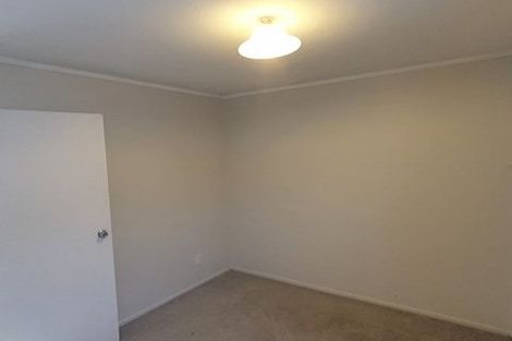 Photo of property in 178 Waimumu Road, Massey, Auckland, 0614