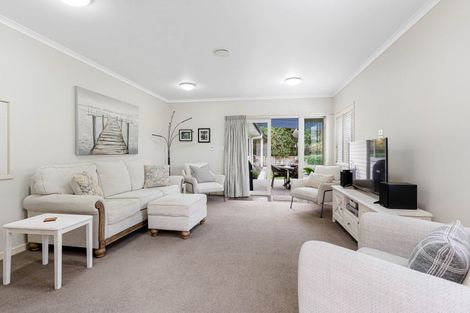 Photo of property in 35 Masefield Terrace, Kelvin Grove, Palmerston North, 4414