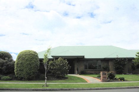 Photo of property in 2 Fell Place, Stoke, Nelson, 7011