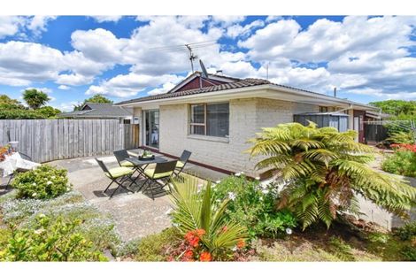 Photo of property in 5/54 Moore Street, Howick, Auckland, 2014