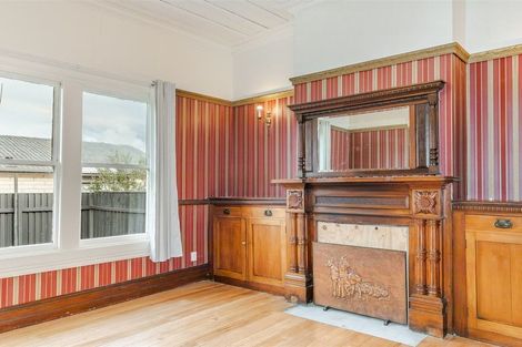 Photo of property in 9 Queen Street, Westport, 7825