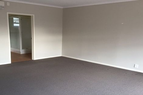 Photo of property in 5 Monet Grove, West Harbour, Auckland, 0618