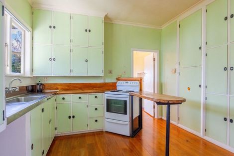 Photo of property in 15 Mitchell Street, Waipukurau, 4200