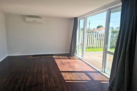 Photo of property in 8a Ngatai Road, Otumoetai, Tauranga, 3110