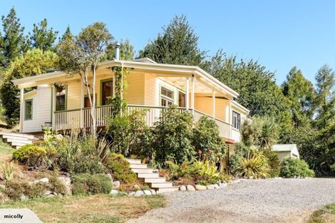 Photo of property in 1672 Dovedale Road, Thorpe, Wakefield, 7096