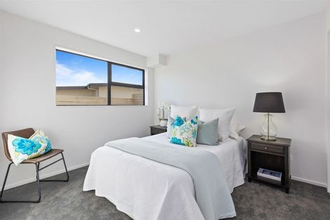 Photo of property in 1b Lemon Grove Lane, Greenhithe, Auckland, 0632