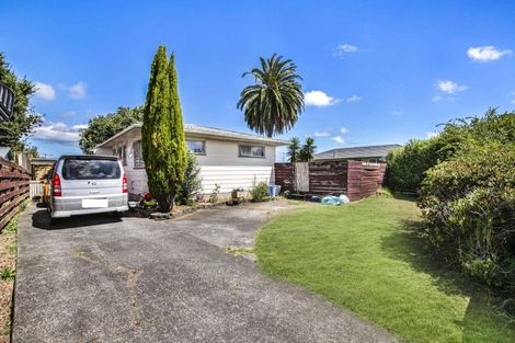Photo of property in 11 Gambare Place, Wattle Downs, Auckland, 2103