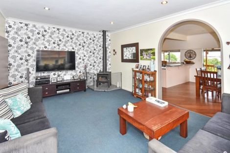 Photo of property in 8 Prospect Terrace, Pukekohe, 2120