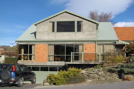 Photo of property in 2 Killala Street, Cromwell, 9310