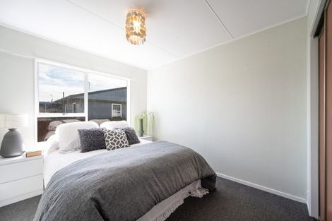 Photo of property in 2/27 Cautley Street, Richmond, 7020