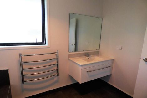 Photo of property in 14 Wakelin Road, Mangere East, Auckland, 2024