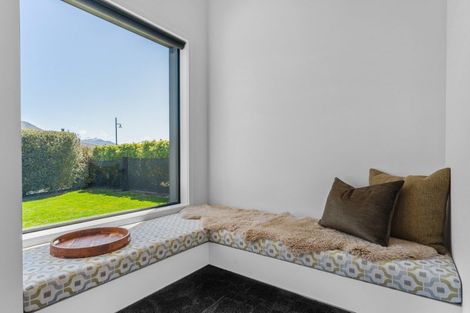 Photo of property in 25 Matipo Street, Wanaka, 9305