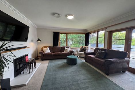 Photo of property in 9 Durham Crescent, Palmerston North, 4414
