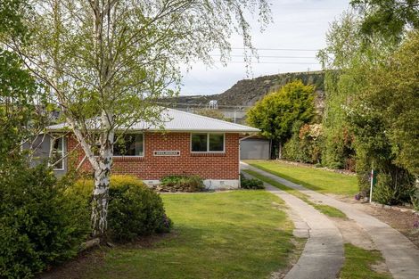 Photo of property in 39 Tamblyn Drive, Lake Roxburgh Village, Roxburgh, 9571