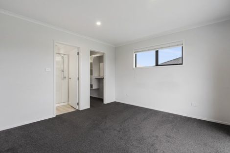 Photo of property in 27 Furlong Road, Papamoa, 3118