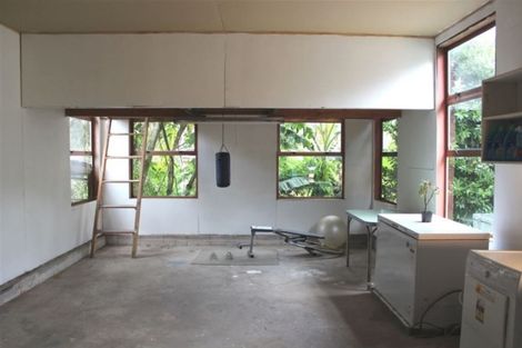 Photo of property in 61 Oreil Avenue, West Harbour, Auckland, 0618