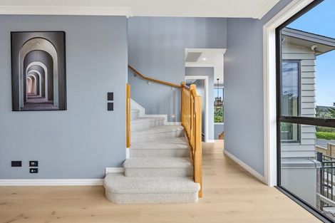 Photo of property in 2 Taku Close, Long Bay, Auckland, 0630