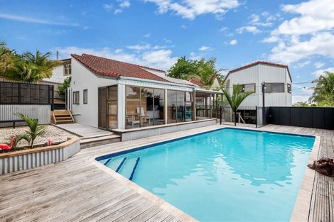 Photo of property in 24 Janome Place, Bucklands Beach, Auckland, 2014