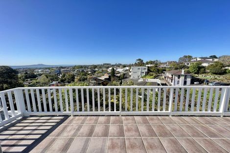 Photo of property in 2/112 Sunrise Avenue, Mairangi Bay, Auckland, 0630