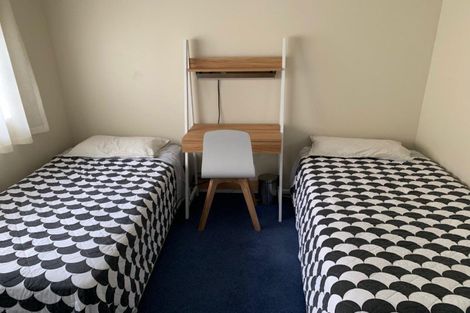 Photo of property in 19a Karamu Street, Strandon, New Plymouth, 4312